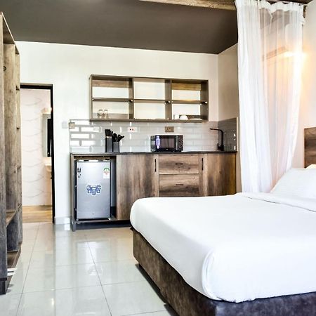 The Ivory Suites Mombassa Buitenkant foto