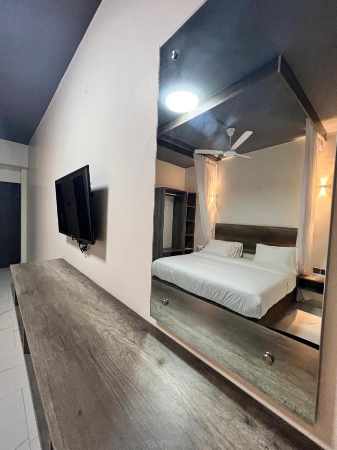 The Ivory Suites Mombassa Buitenkant foto