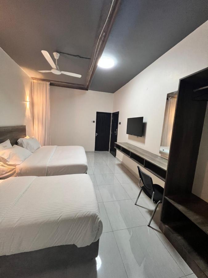 The Ivory Suites Mombassa Buitenkant foto