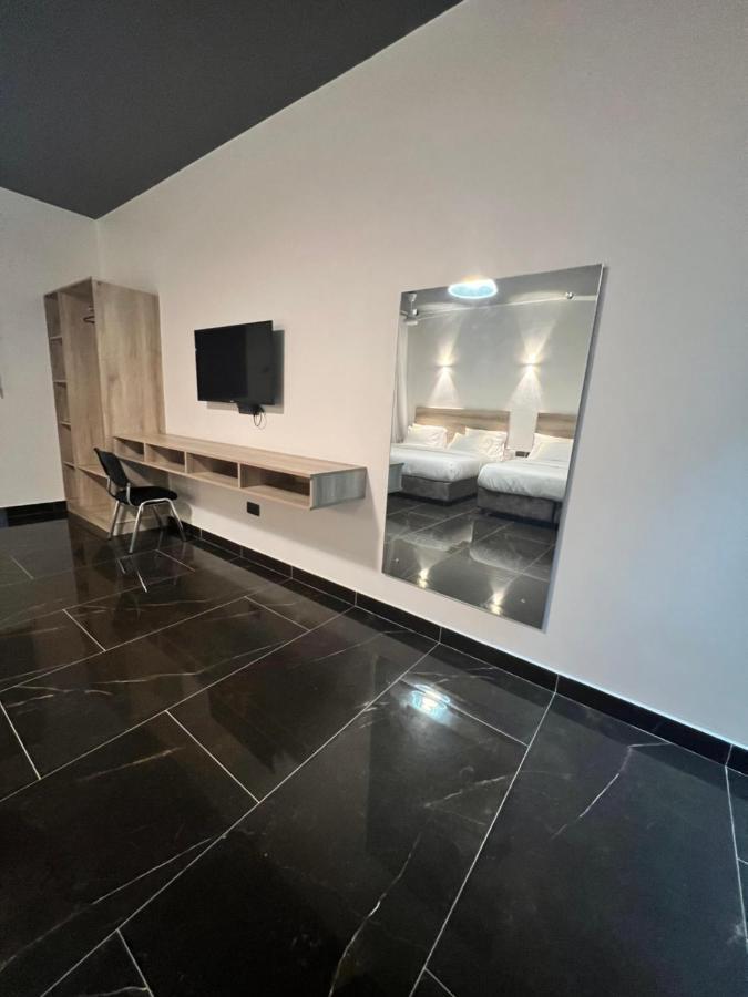 The Ivory Suites Mombassa Buitenkant foto