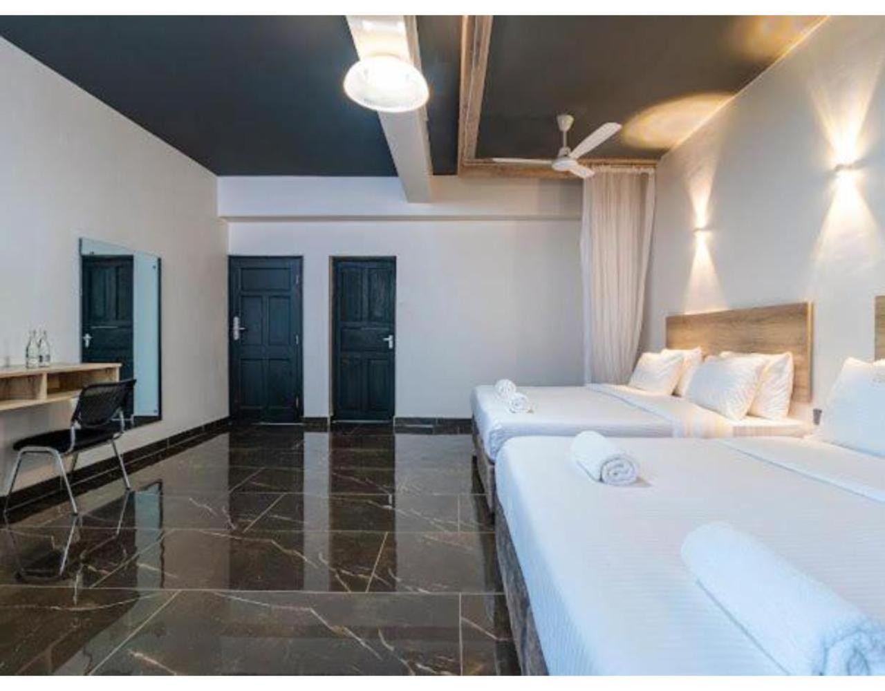 The Ivory Suites Mombassa Buitenkant foto