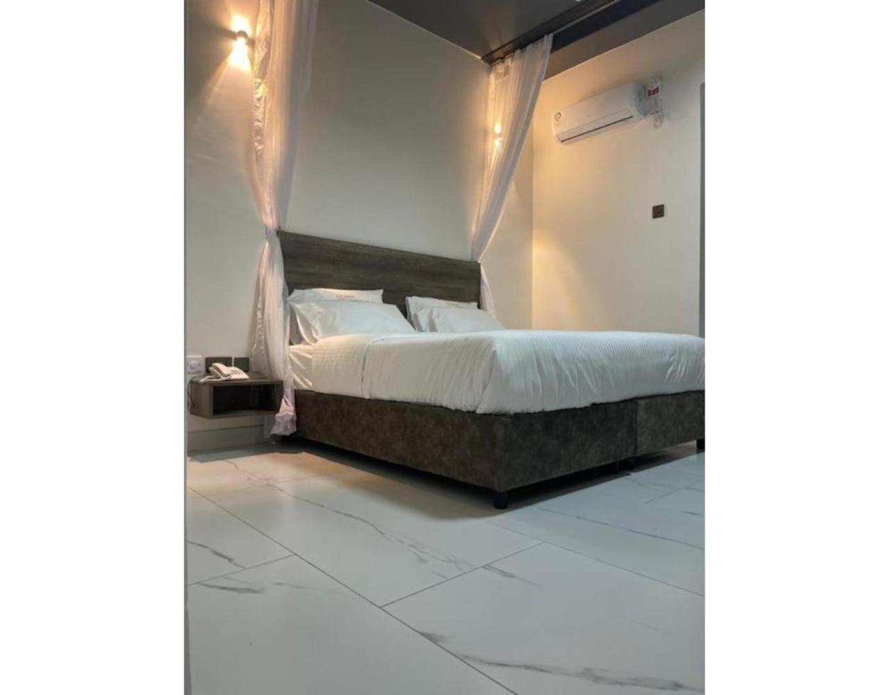 The Ivory Suites Mombassa Buitenkant foto